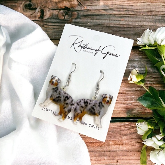 Aussie-tastic Dangle Earrings: Celebrate Your Love for Australian Shepherds! 🐶 - Picture 6 of 10
